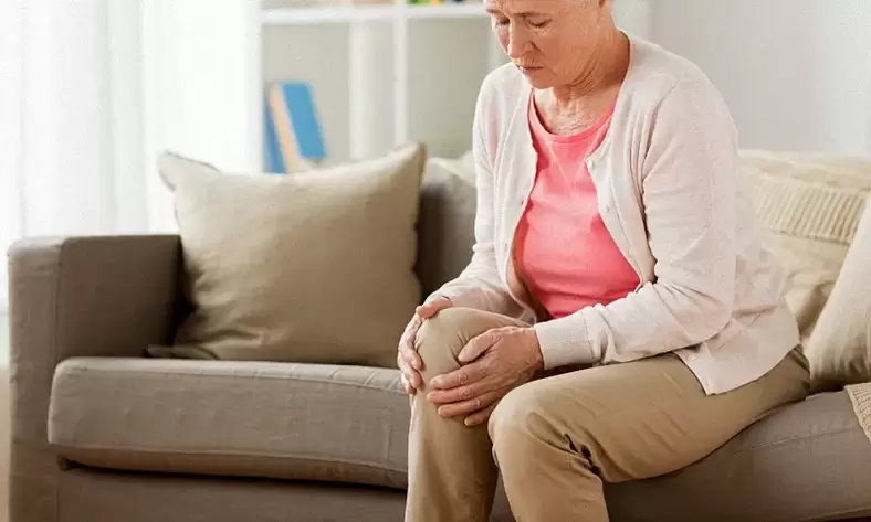 Arthrosis sa mga lutahan sa usa ka tigulang nga babaye